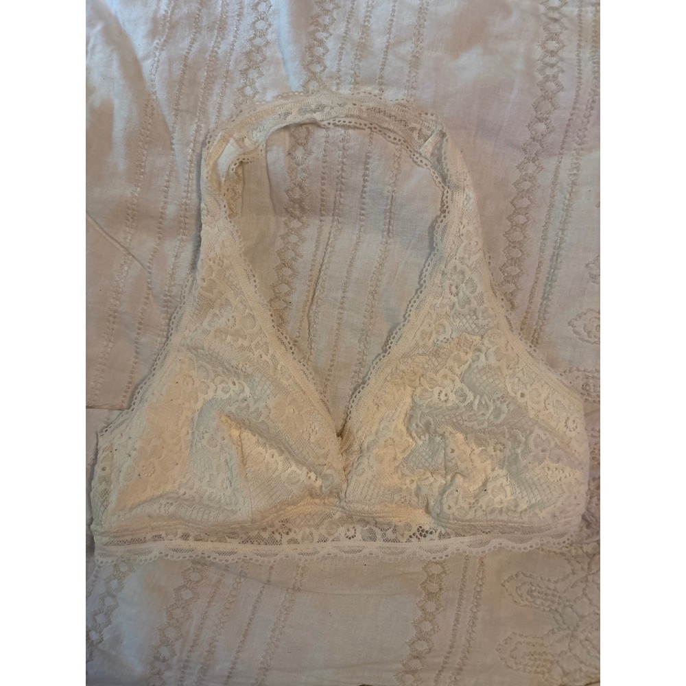 So Intimates Off White Lace Unpadfed Halter Bralette, Medium